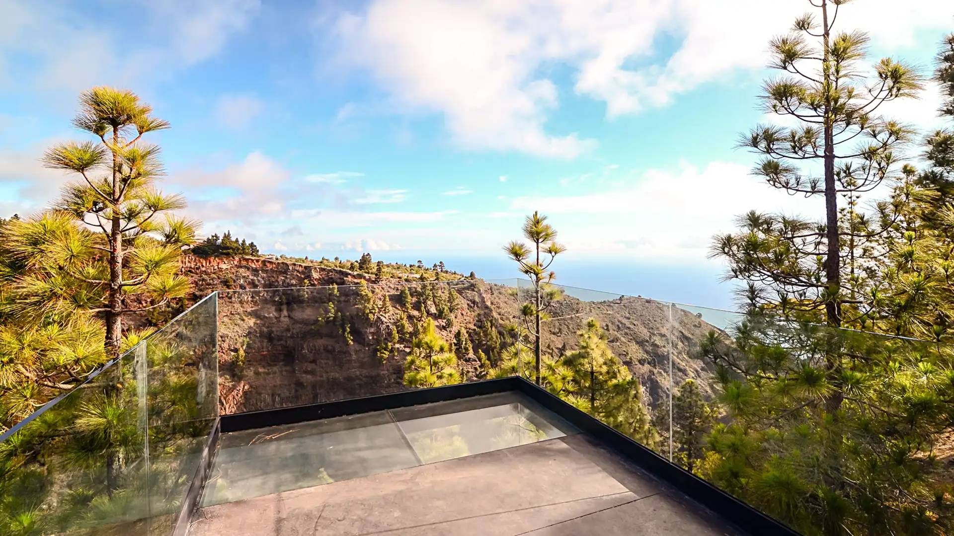 Canary_Luxury_Homes_Oceanfront_Paradise_in_Puntagorda_La_Palma_Spain_What_To_See.webp