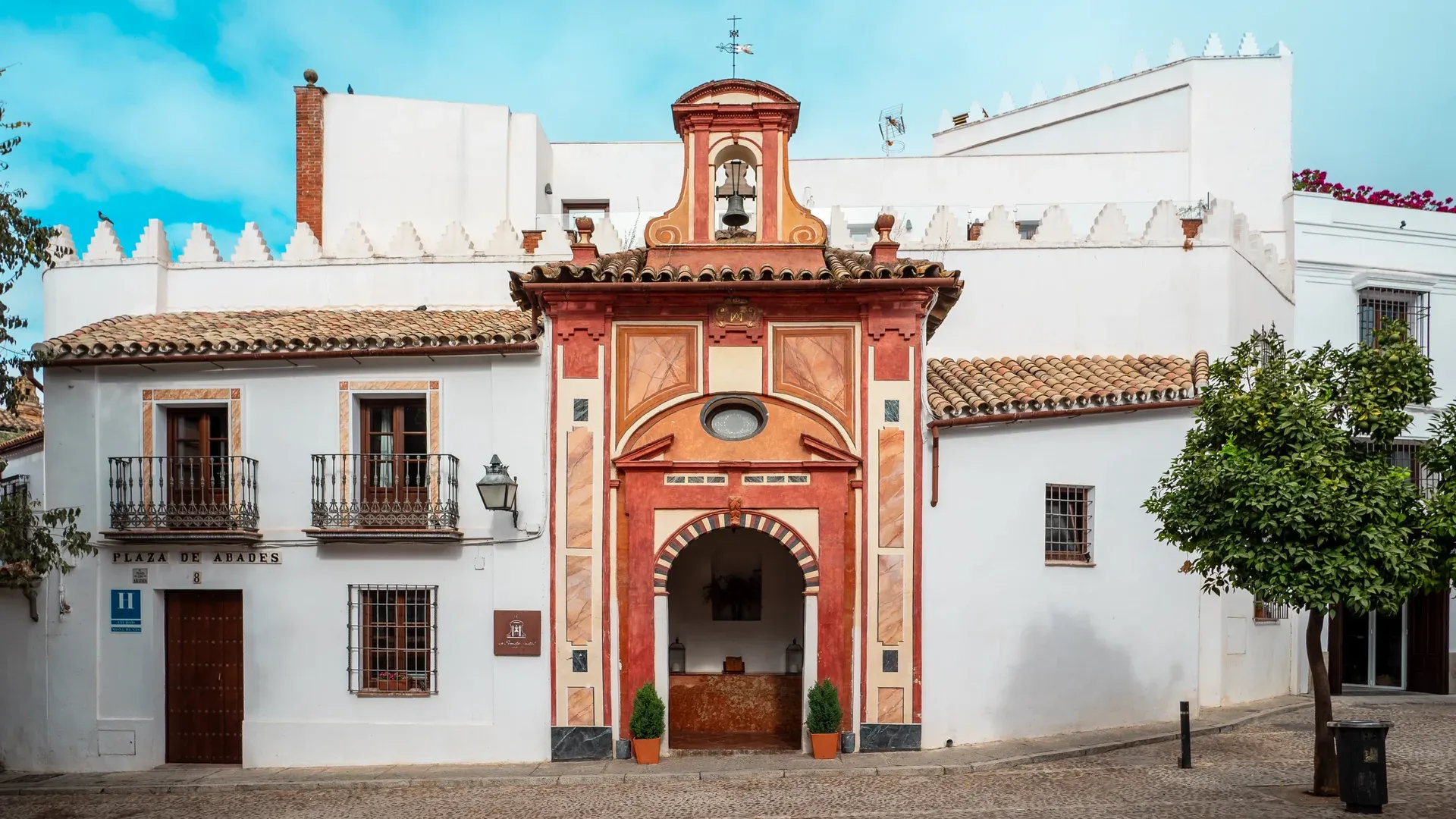 La_Ermita_Suites_Monument_Hotel_Boutique_Cordoba_Spain_Blog.webp