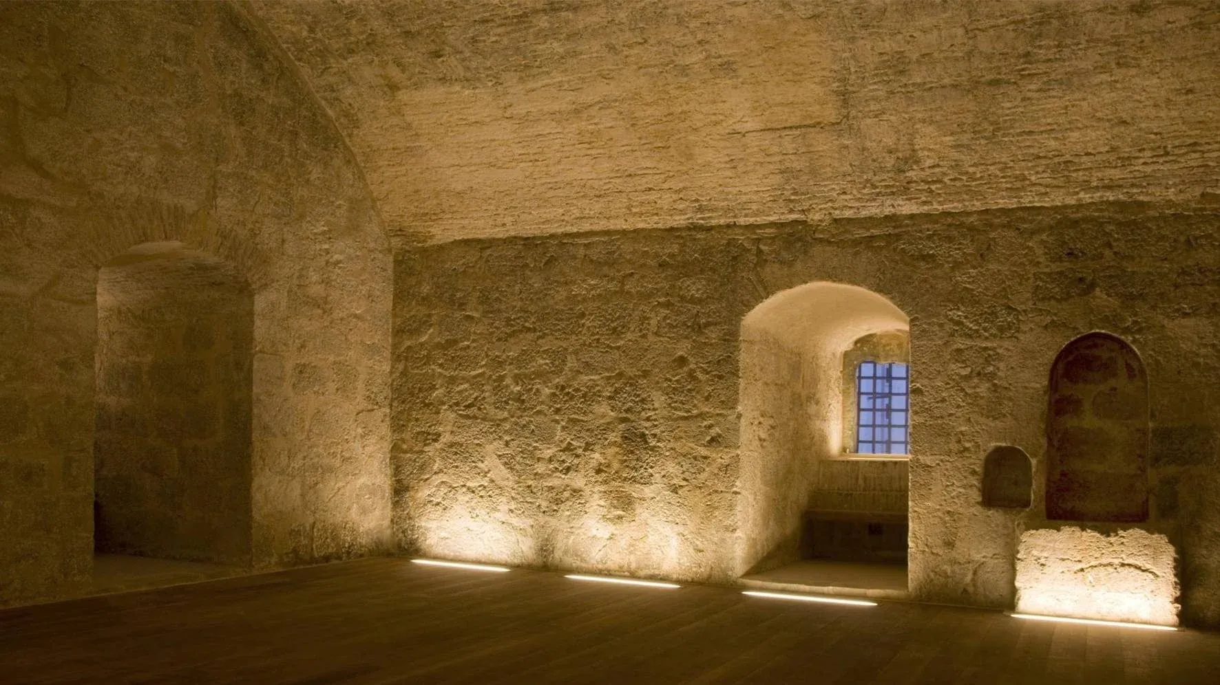 Villa_Valeria_Unique_Home_Groups_Heart_Requena_Cave_Fully_Equipped_Nature_Valencia_Spain_What_To_See.webp