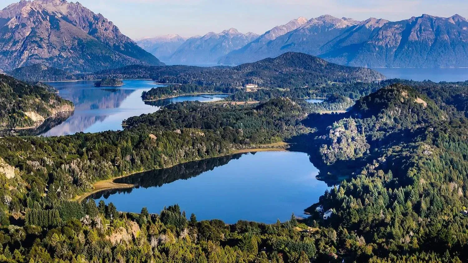 Wa_One_Lake_Homes_Best_Brutalism_Architecture_Lodge_Cabins_Bariloche_Argentina_What_To_See.webp
